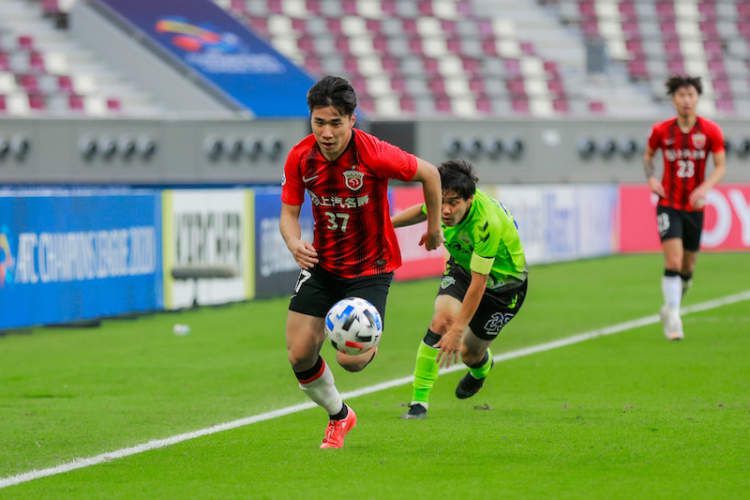 国米连扳三球3-3本菲卡 阿瑙破门若昂-马里奥戴帽北京时间11月30日凌晨4时，欧冠D组第5轮，国际米兰客场挑战本菲卡。